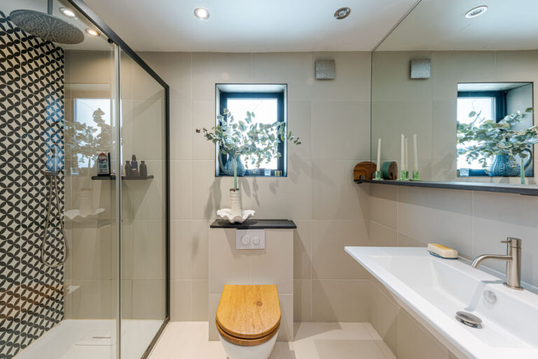 Exquisitely Designed South London Town House image 23