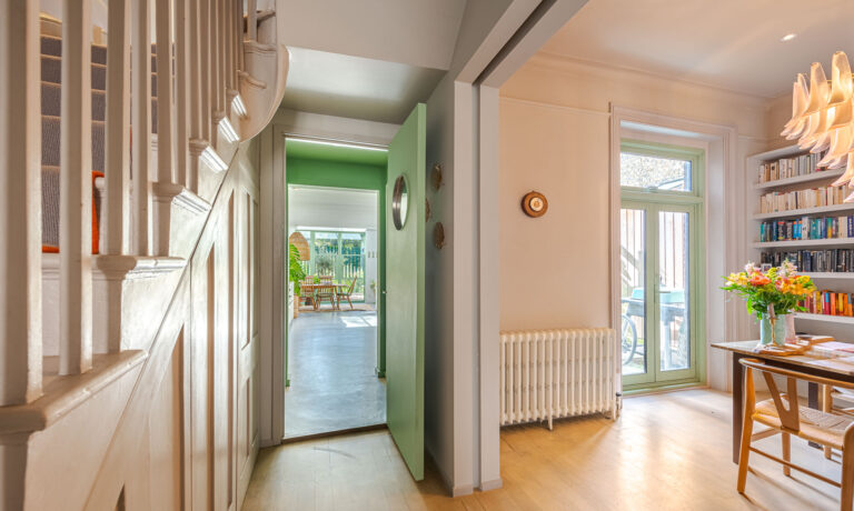 Exquisitely Designed South London Town House image 6