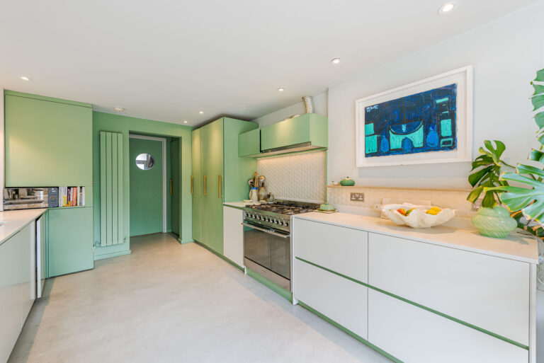 Exquisitely Designed South London Town House image 4