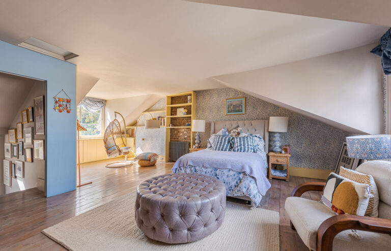 Exquisitely Designed South London Town House image 15