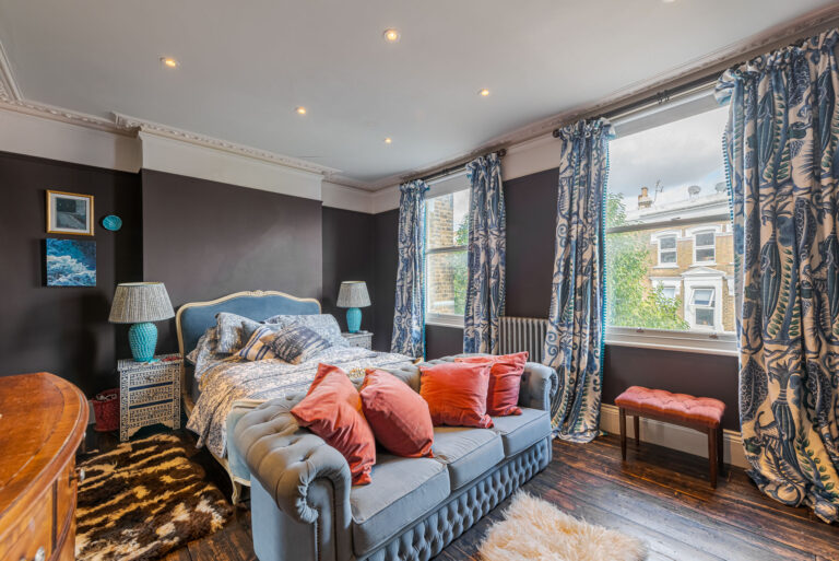 Exquisitely Designed South London Town House image 18