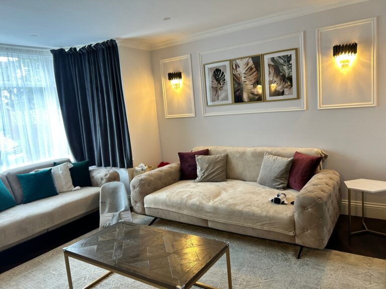 Elegant 4 Bedroom House image 13