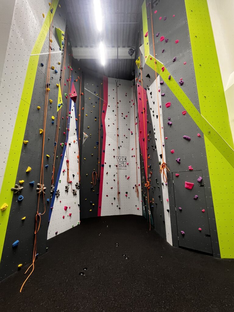 Unique Venue with Various Facilities image 17
