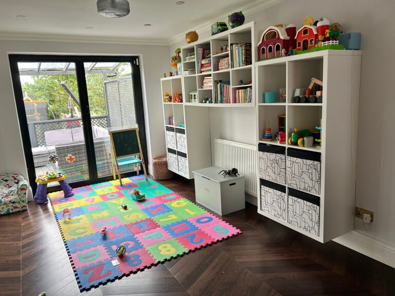 Elegant 4 Bedroom House image 25