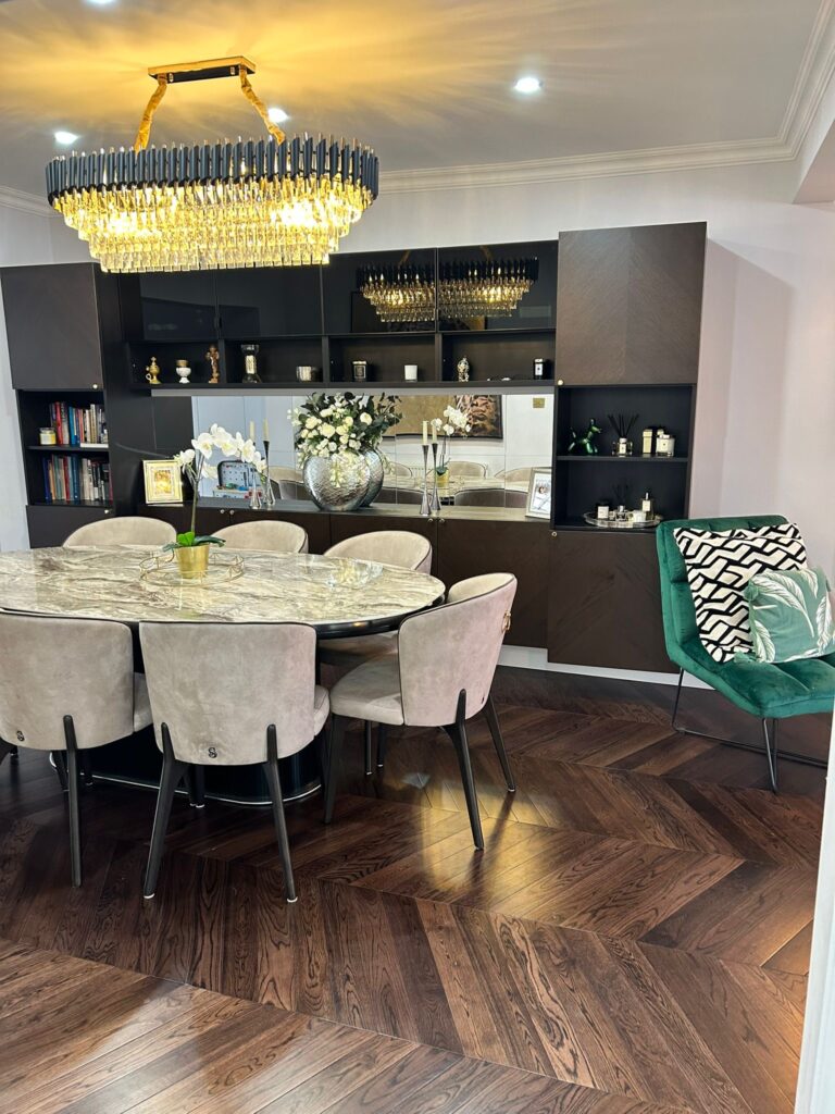 Elegant 4 Bedroom House image 3