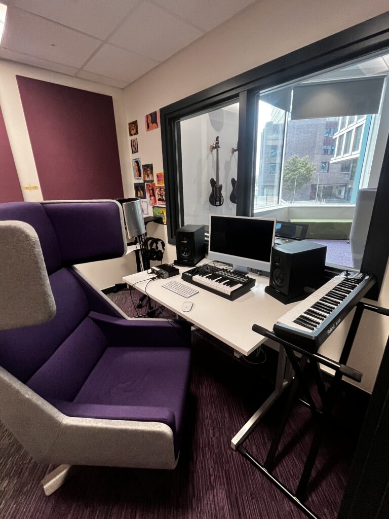 Unique Venue with Various Facilities image 2