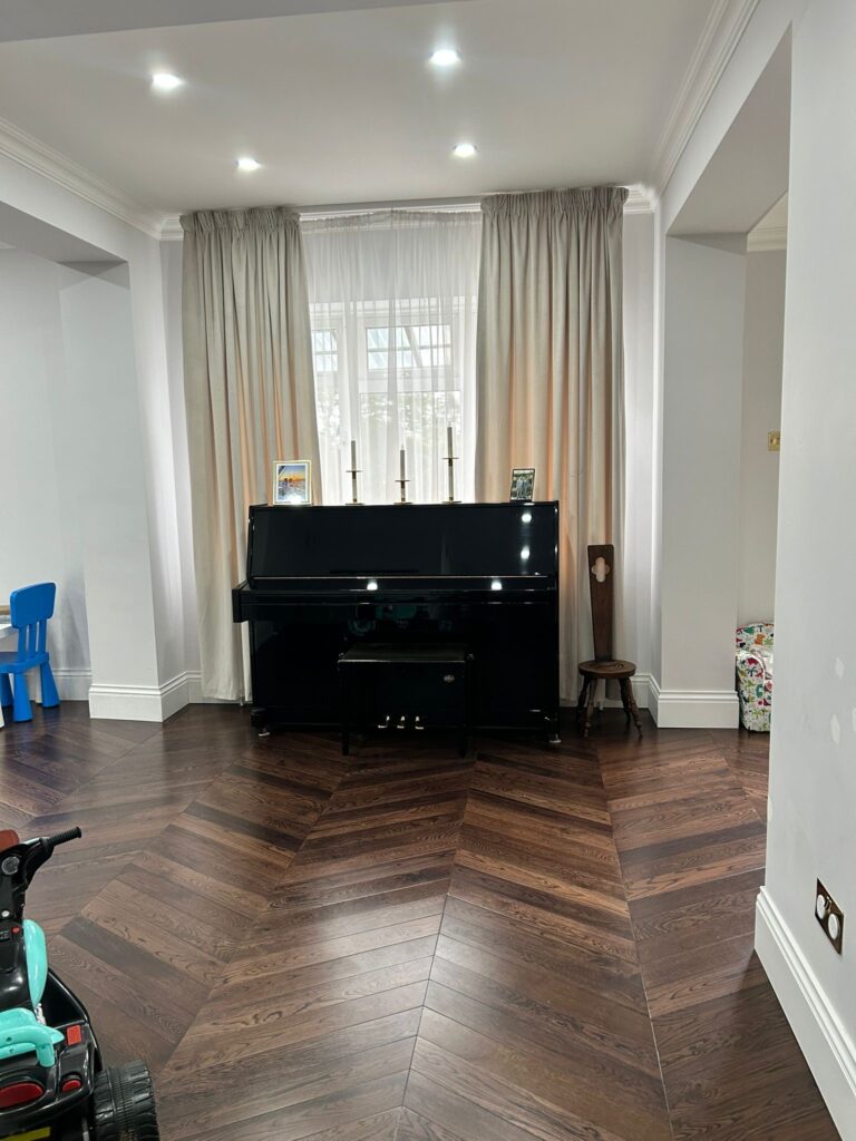 Elegant 4 Bedroom House image 14