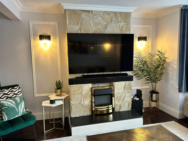 Elegant 4 Bedroom House image 11