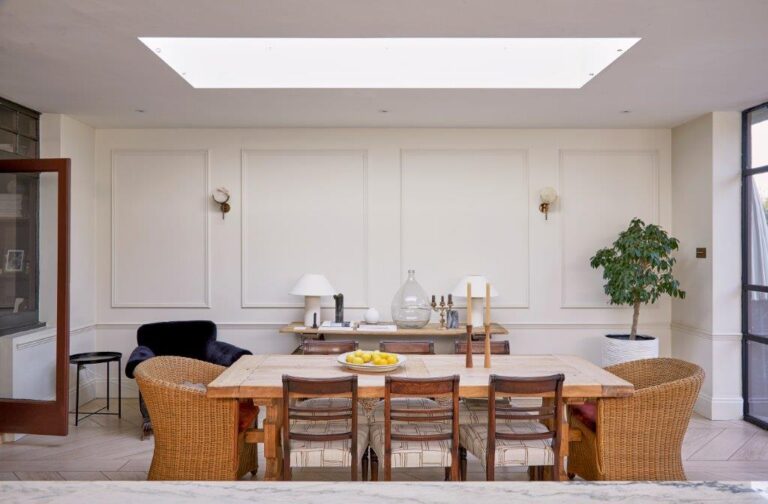 Stunning 4 Bedroom Home image 27