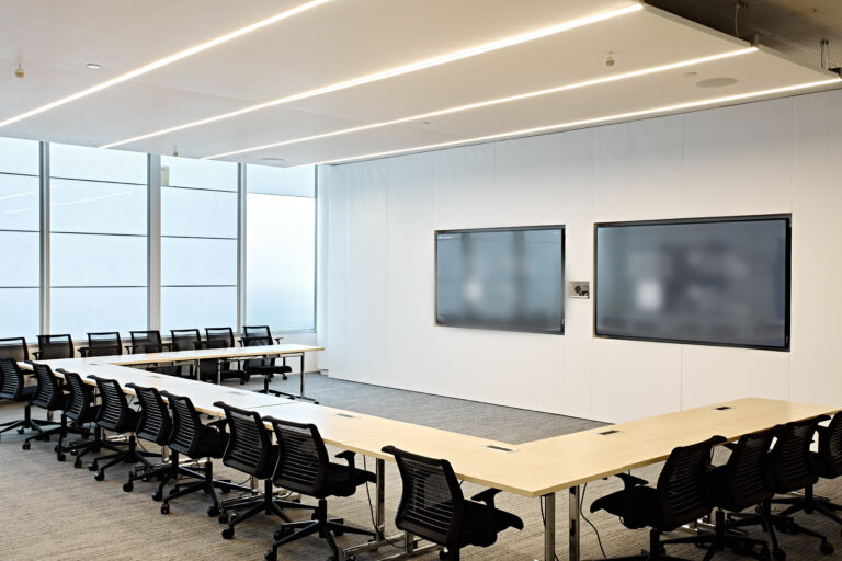 Vacant HQ Office image 14