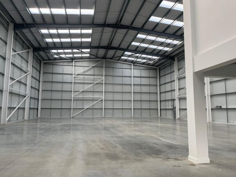 Flexible Modern Warehouse image 4