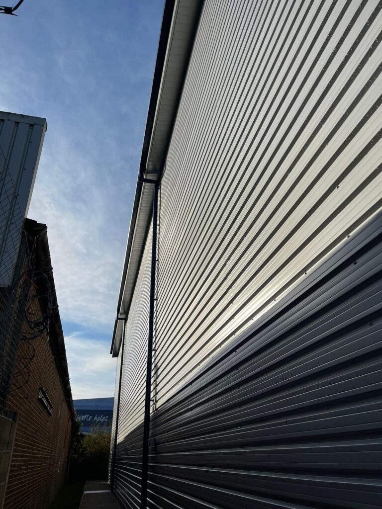 Flexible Modern Warehouse image 13