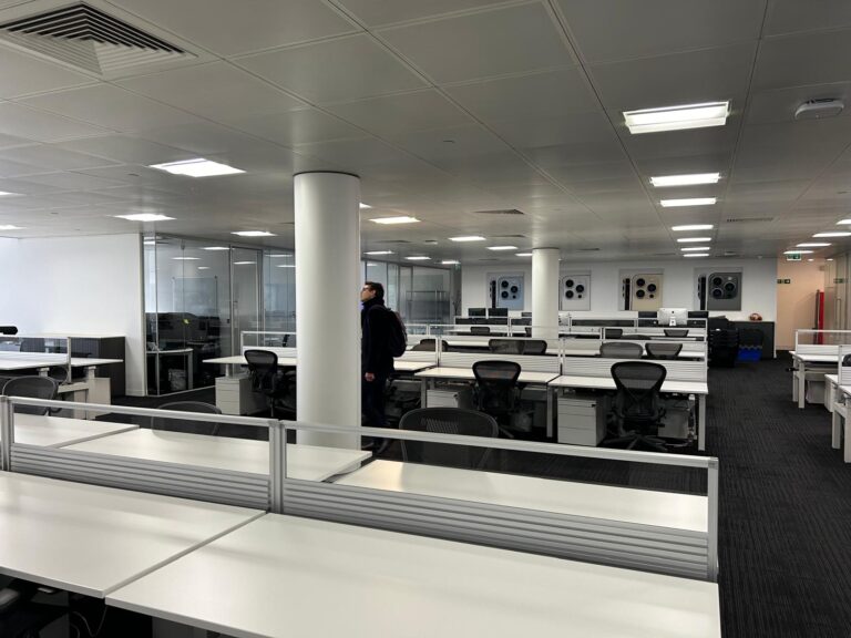Vacant HQ Office image 10