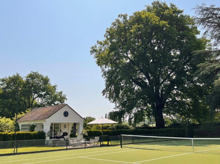 Large Detached House in Surrey image 40