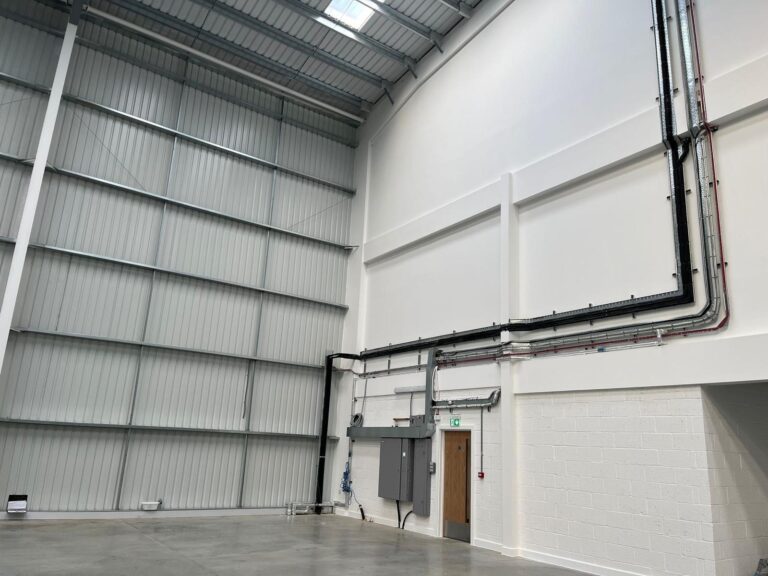 Flexible Modern Warehouse image 5