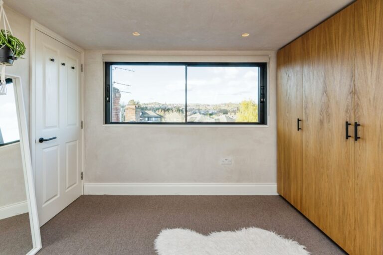 3 Bedroom Terraced Family Home image 12