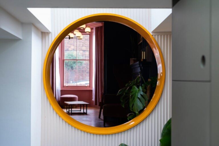 North London Terraced House image 15