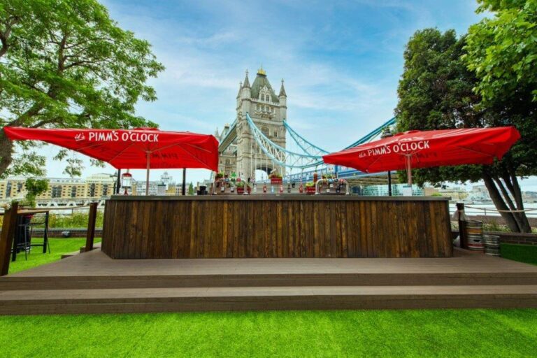 Restaurant with Stunning View image 18