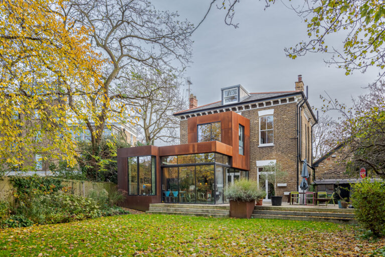 Spacious Modern Edwardian Home image 26