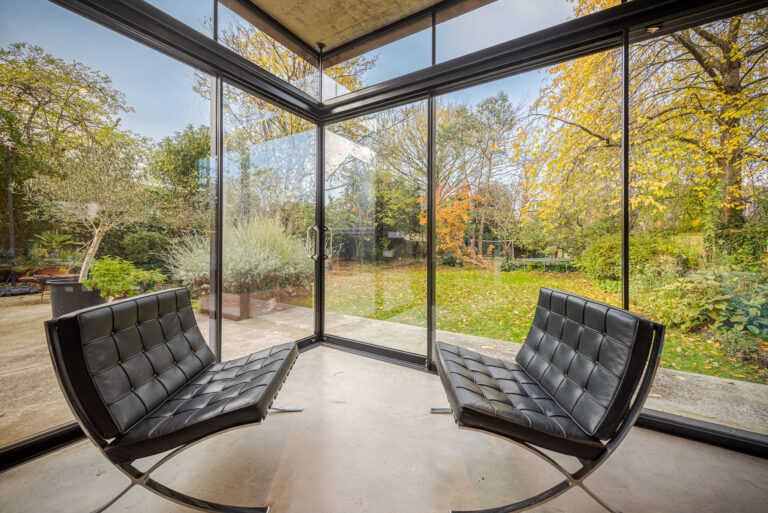 Spacious Modern Edwardian Home image 10