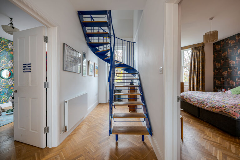 Spacious Modern Edwardian Home image 17