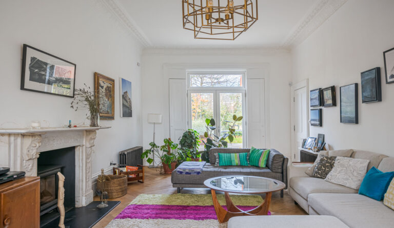 Spacious Modern Edwardian Home image 12