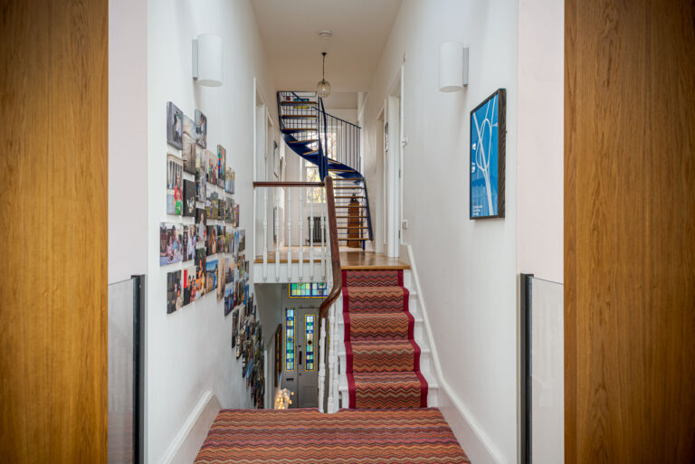 Spacious Modern Edwardian Home image 15