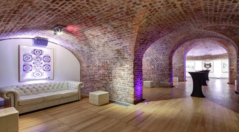 Historic London Venue for Events, Shoots & Film image 22