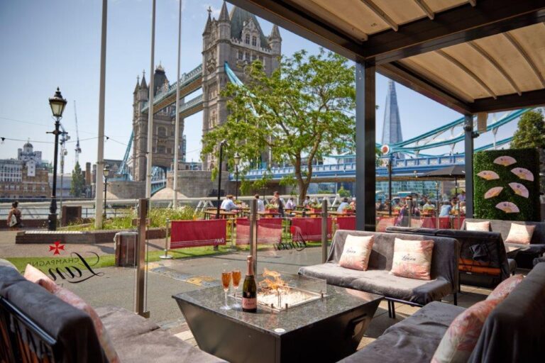 Restaurant with Stunning View image 2
