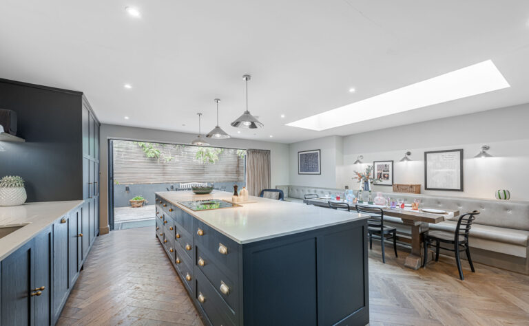 Large Modern Home in Battersea image 5