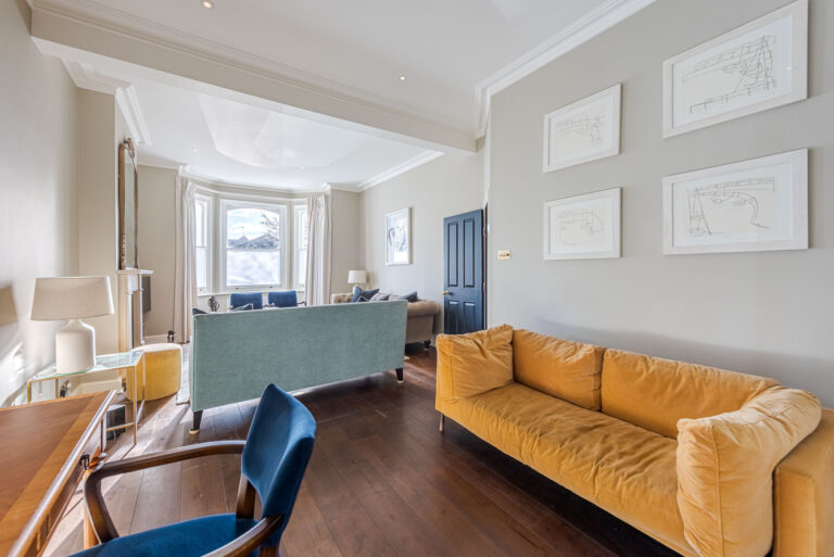 Large Modern Home in Battersea image 11