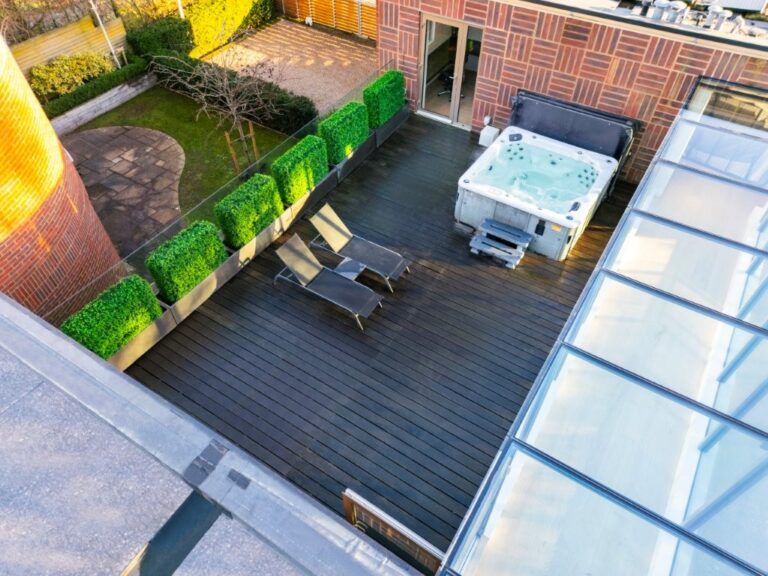 Luxury Modern Design Mansion image 78