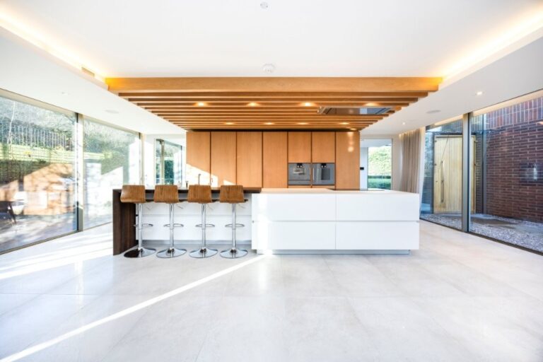 Luxury Modern Design Mansion image 7