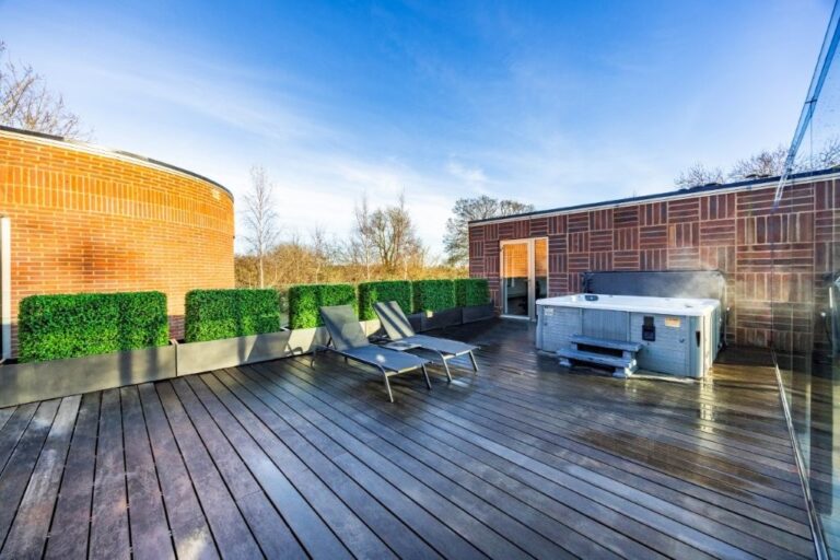 Luxury Modern Design Mansion image 80