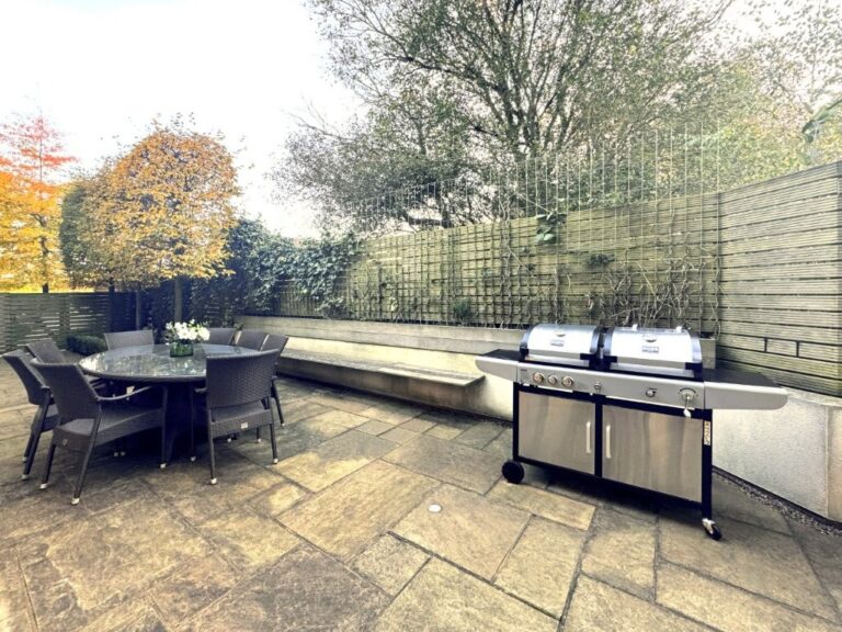 Luxury Modern Design Mansion image 72