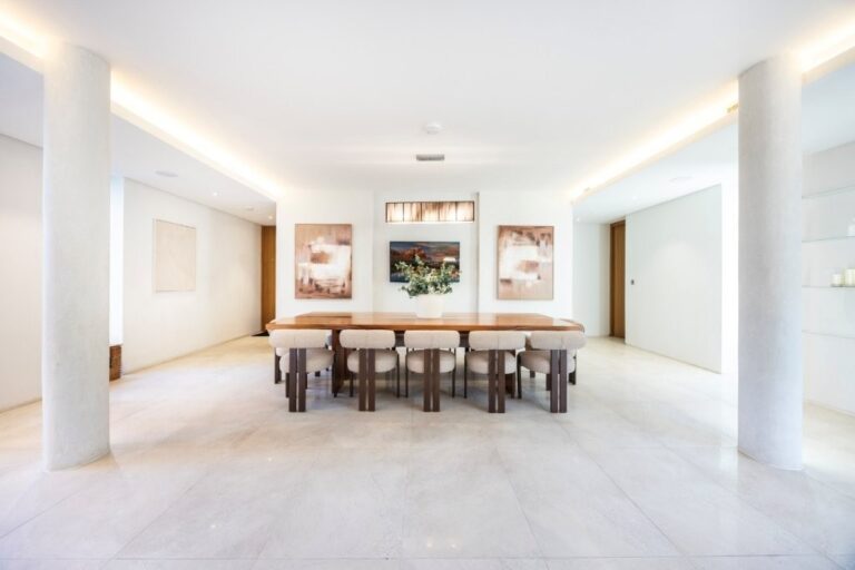 Luxury Modern Design Mansion image 22