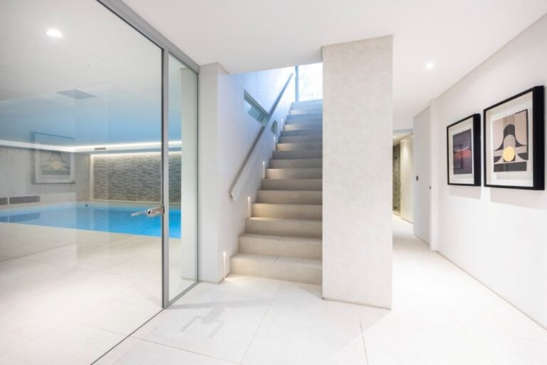 Luxury Modern Design Mansion image 58