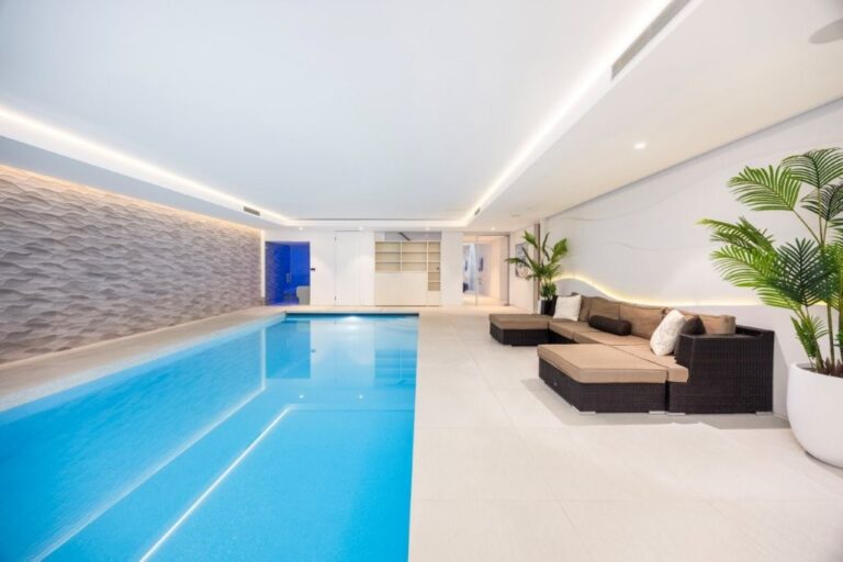 Luxury Modern Design Mansion image 60