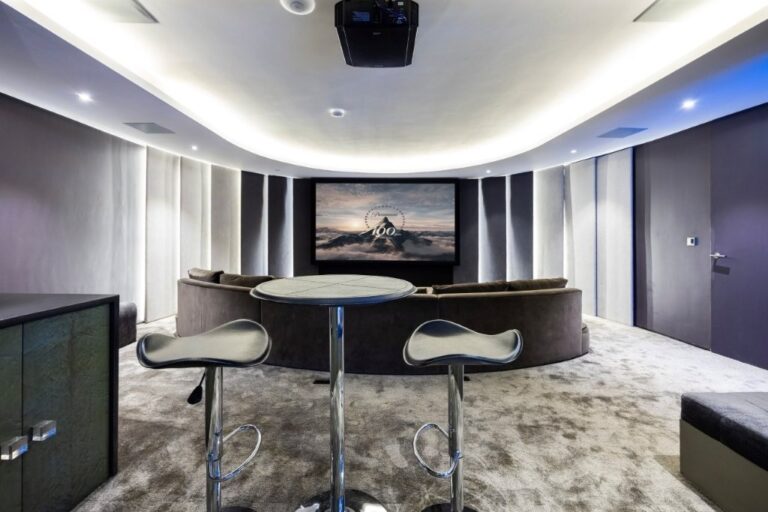 Luxury Modern Design Mansion image 31