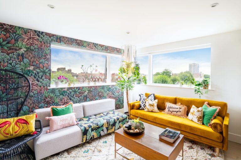 Urban Rainforest East End Flat image 1