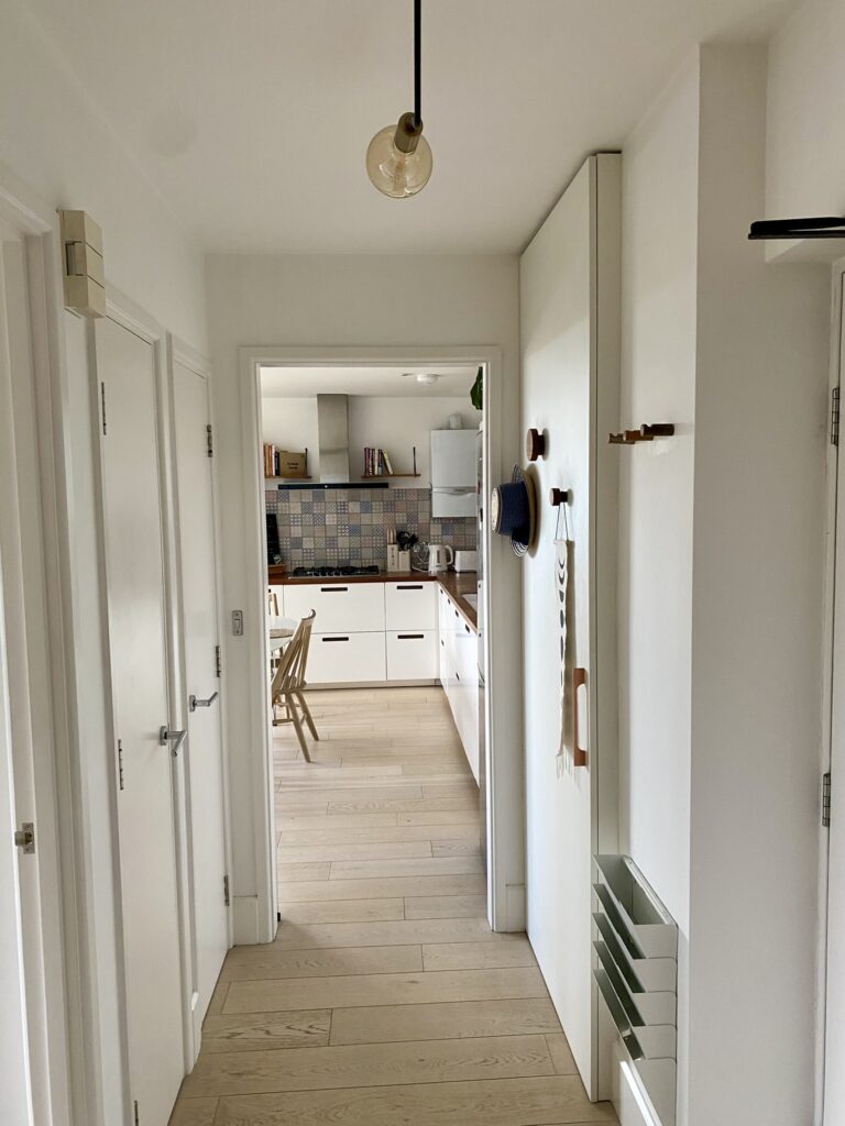 Urban Rainforest East End Flat image 9