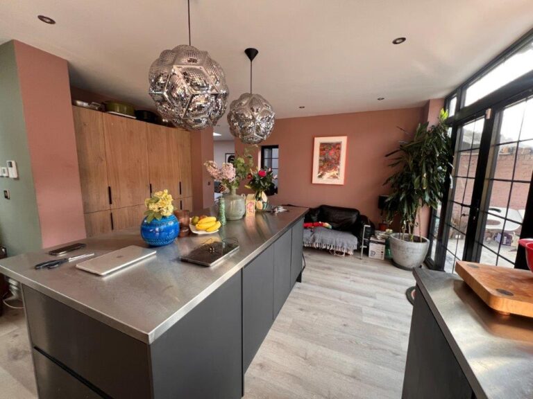 Versatile Multi-use Residential Property and Vacant Pub image 34