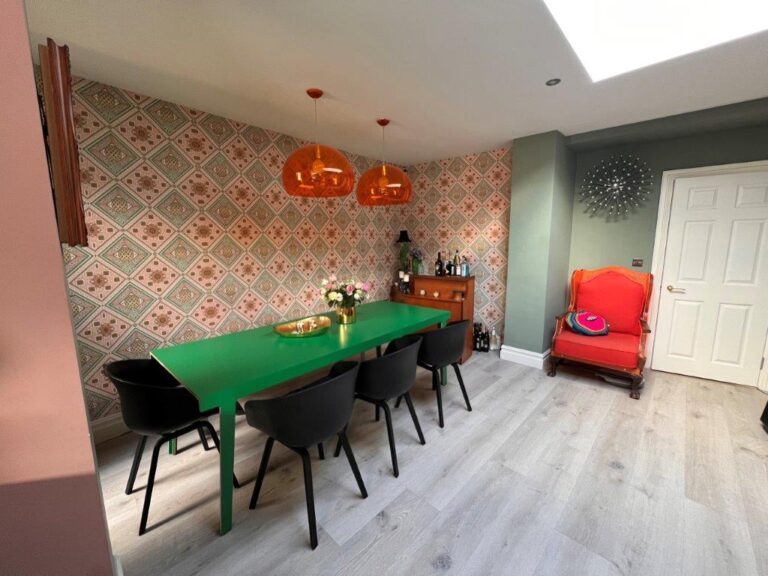 Versatile Multi-use Residential Property and Vacant Pub image 19