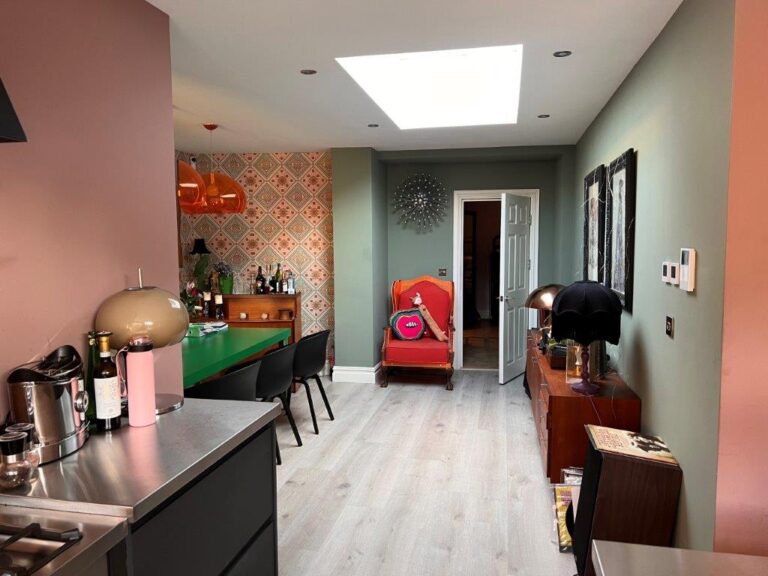 Versatile Multi-use Residential Property and Vacant Pub image 23