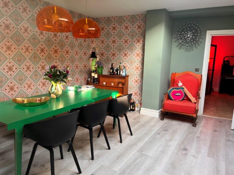 Versatile Multi-use Residential Property and Vacant Pub image 20