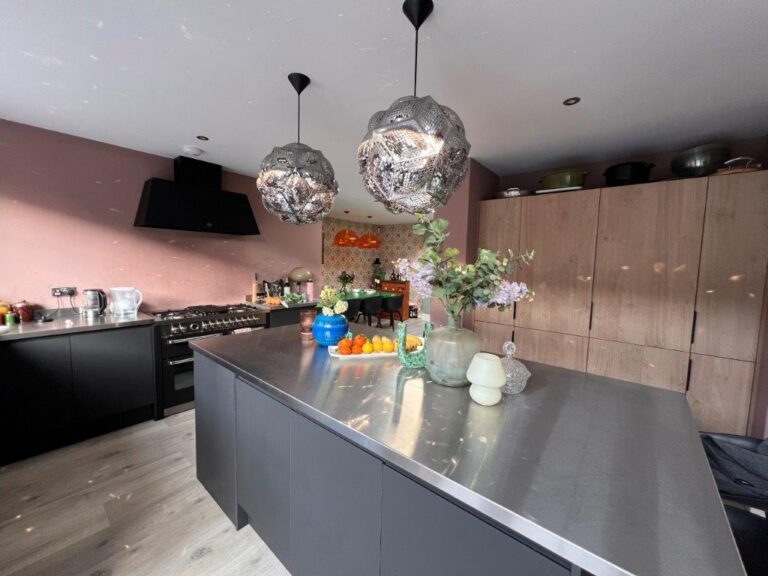 Versatile Multi-use Residential Property and Vacant Pub image 35