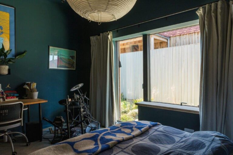Architecturally Designed Beach House image 28