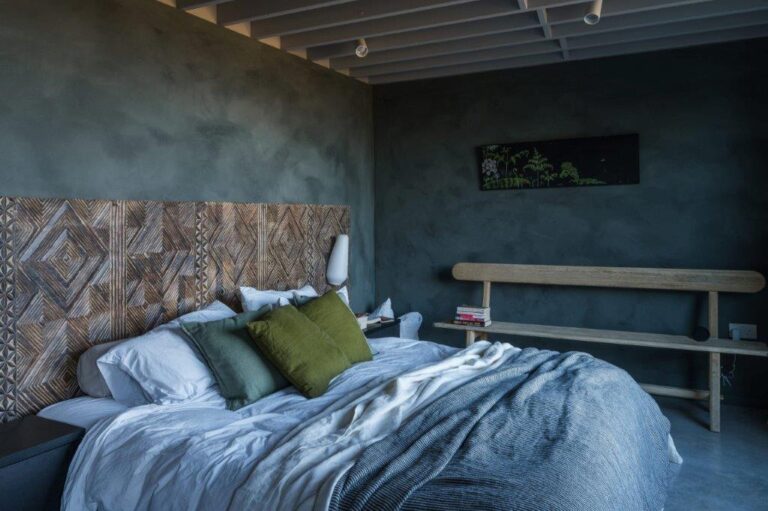 Architecturally Designed Beach House image 20