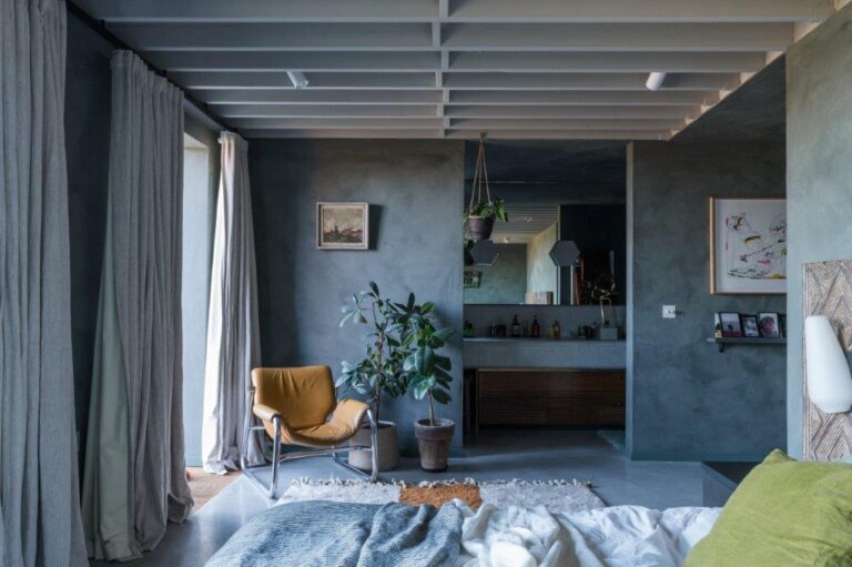 Architecturally Designed Beach House image 19