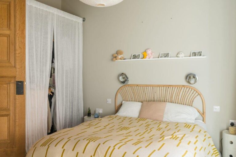 Architecturally Designed Beach House image 25